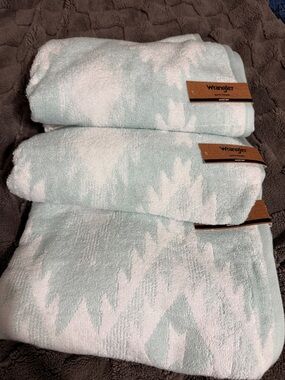 Wrangler Mint Green and White Patterned Bath Towels - Set of 3